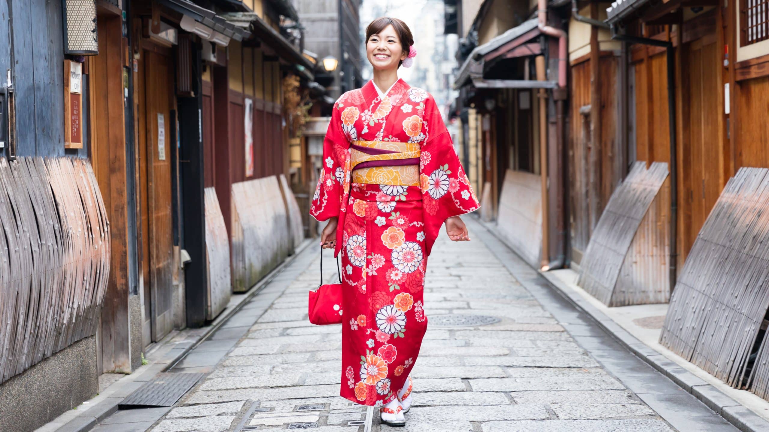 Kimono: Povijest, dizajn i 10 vrsta