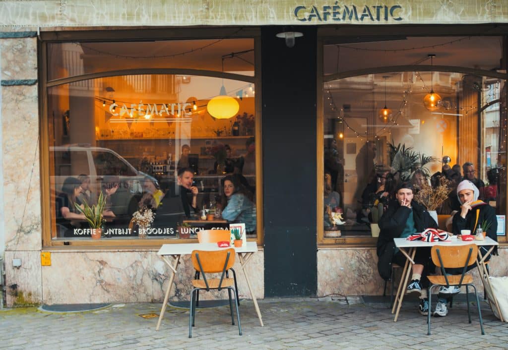 kafić, kavana, razlika kafića i kavane, kafići, najbolji kafići, najpopularniji kafići